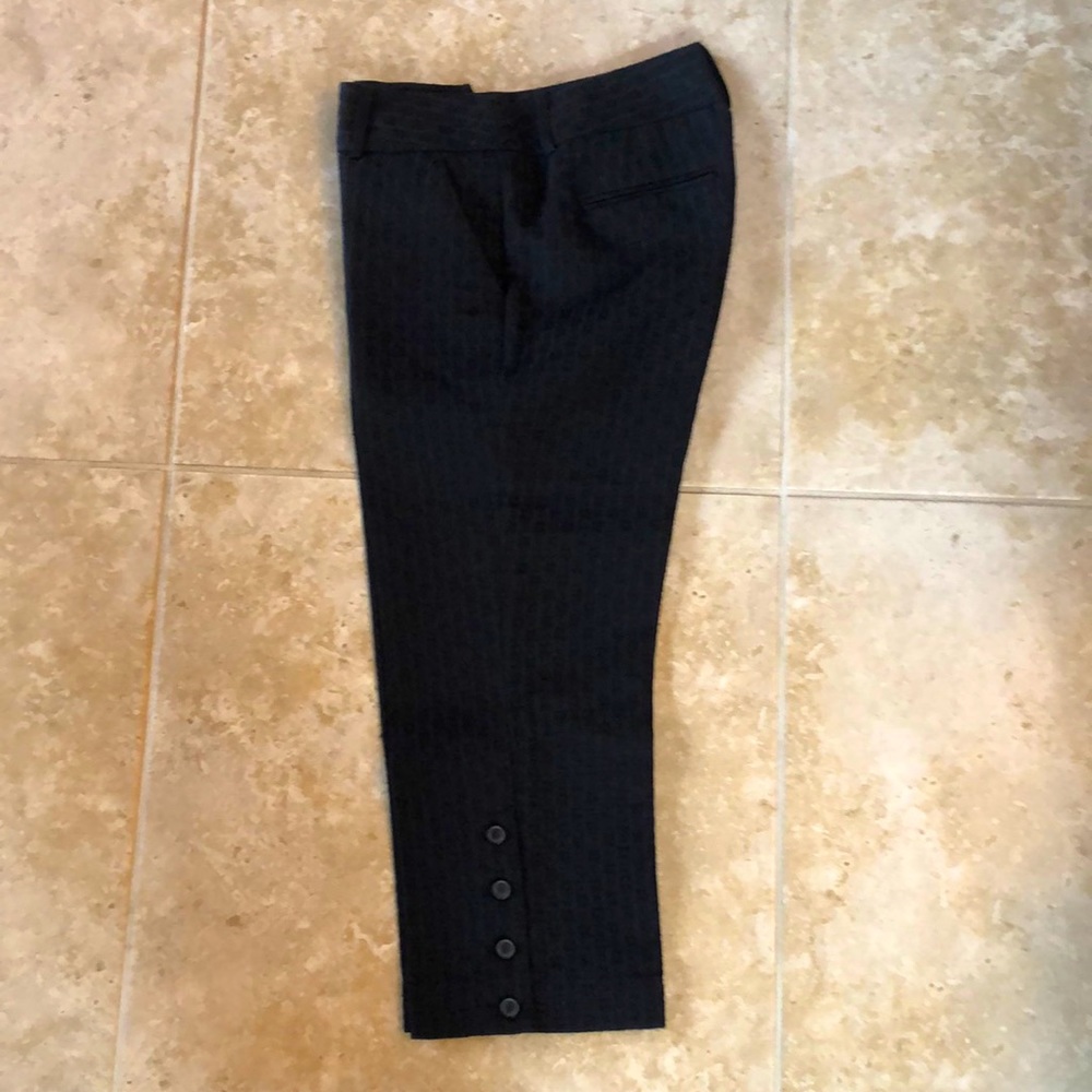 Dana Buchman Textured Black Cropped Pants